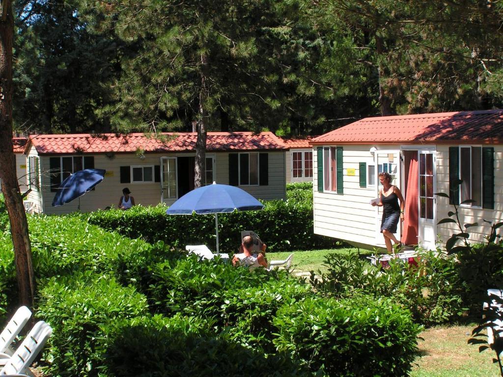 Camping Villaggio Italgest SantʼArcangelo Стая снимка