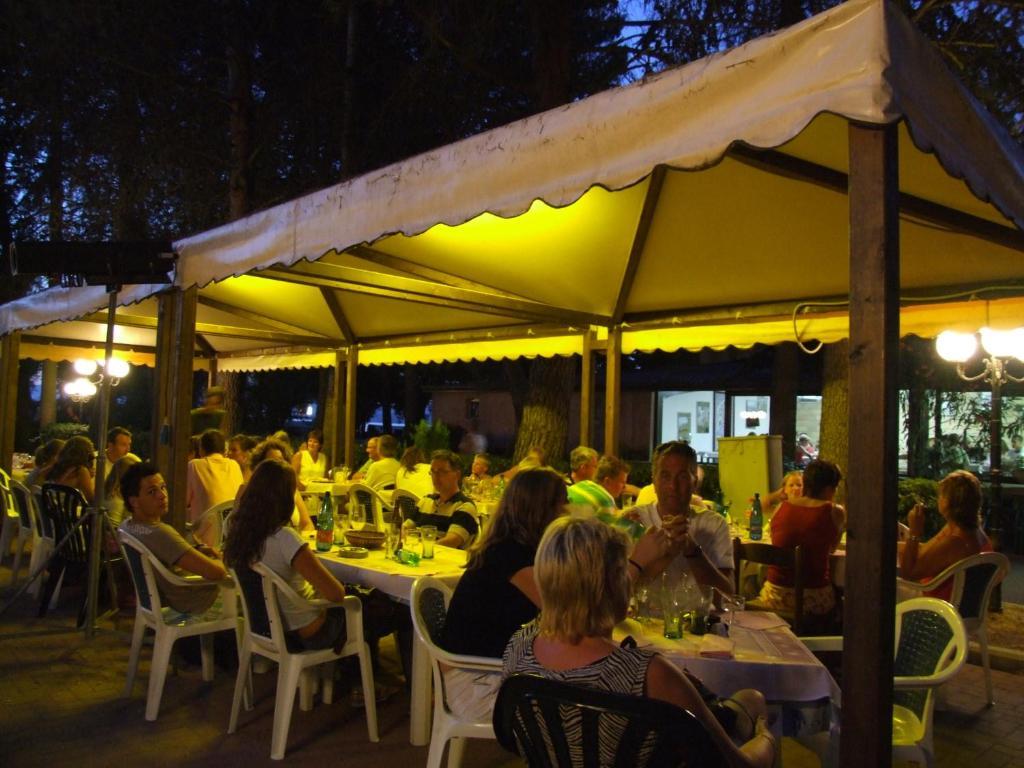 Camping Villaggio Italgest SantʼArcangelo Екстериор снимка